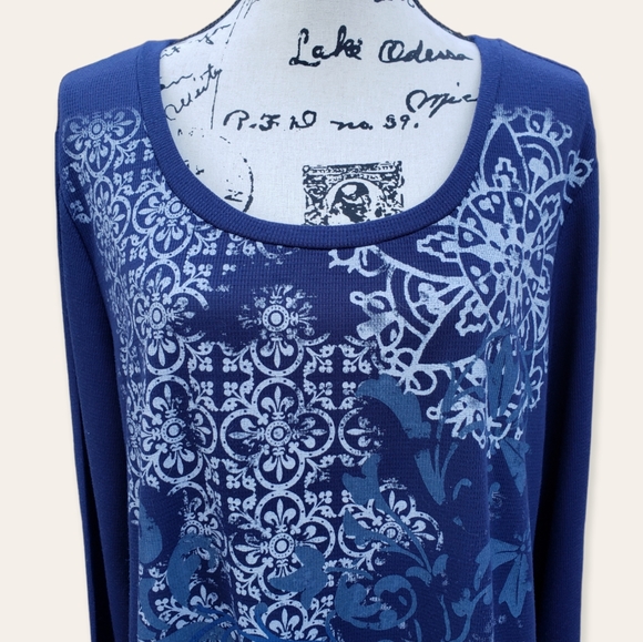 Flannel Blue Filagree long sleeve top - Picture 6 of 7